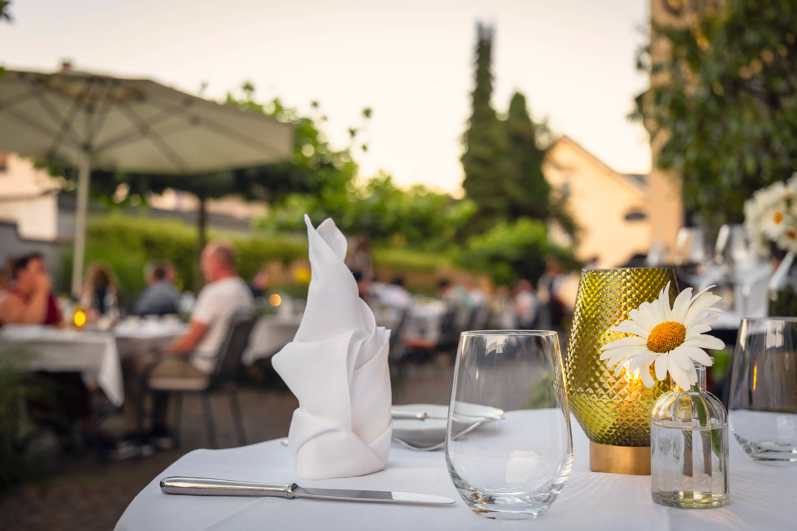 Restaurant Laurentiusstube mit Terrasse in Trier – Urlaub im Hotel Eurener Hof an der Mosel
